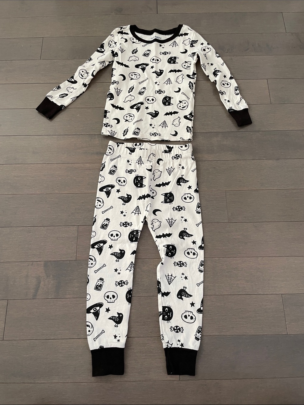 Old Navy Black and White Halloween Print Kids Pajama Set